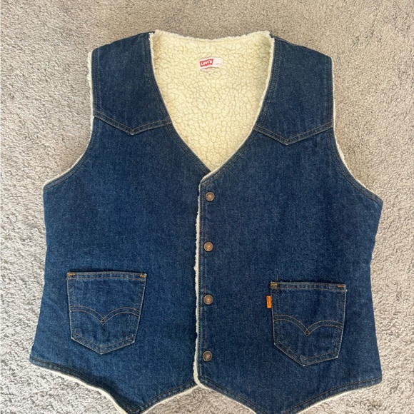 Levi's Jackets & Blazers - Vintage Levi's Dark Blue Denim Vest with Cream Sherpa Lining